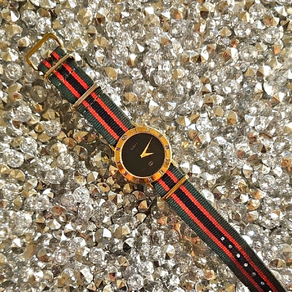 Gucci Gold and Black Watch with Green and Red Strap
